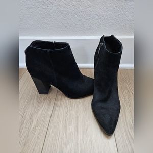 Ivanka Trump Black Heel
